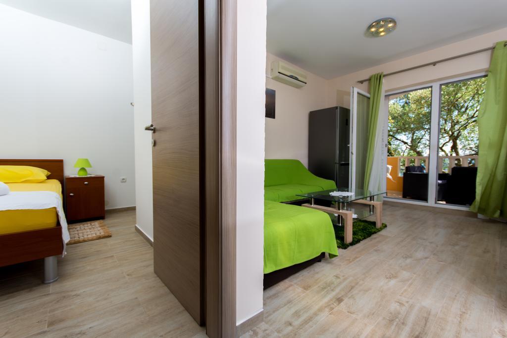 Tatinja Apartment *